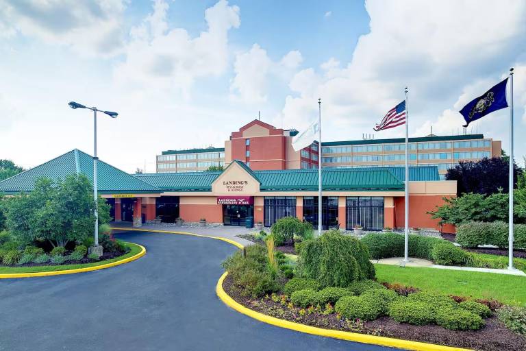 Quality Hotel Philadelphia Airport in Essington, PA
