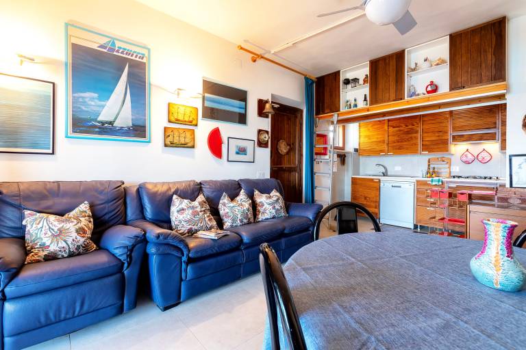 Fully equipped charming vacation home with patio & fast internet | Sea view | Close to the beach | Dogs allowed — photo 4