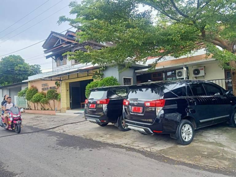 Bahari Family Hotel