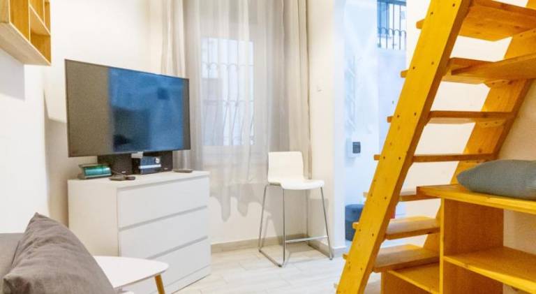 Rental apartment | Next to Great Market Hall | Pets are welcome — photo 2