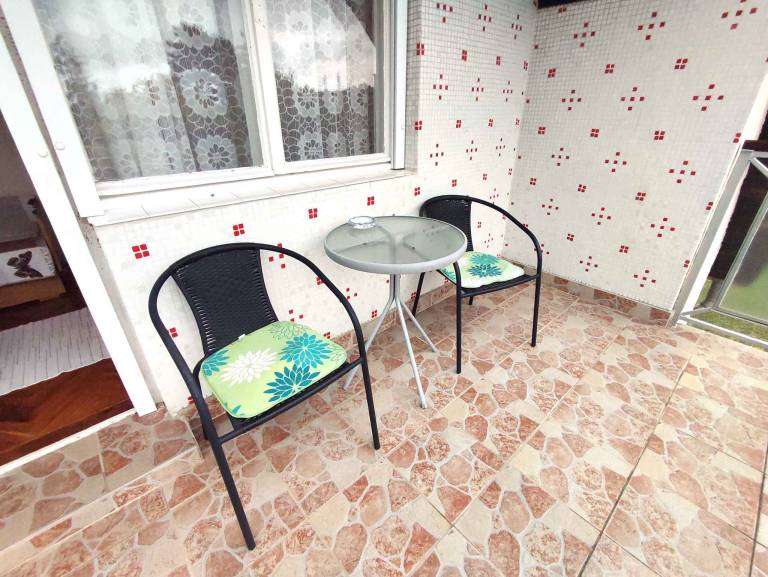 House with patio, garden & barbecue — photo 4
