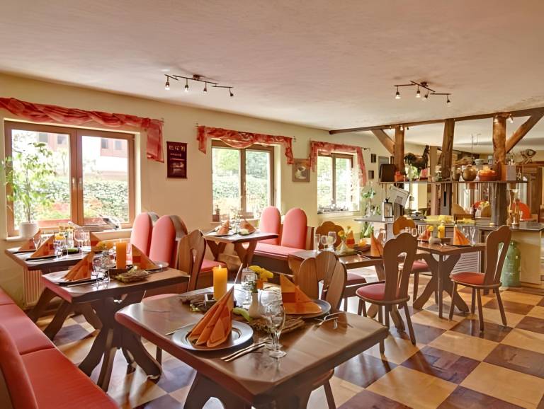Land-gut-Hotel BurgBlick — photo 2