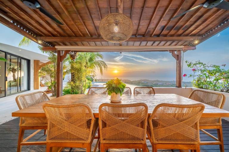 Nice villa with grill, pool & garden | Perfect for remote work | Pet-friendly — photo 3