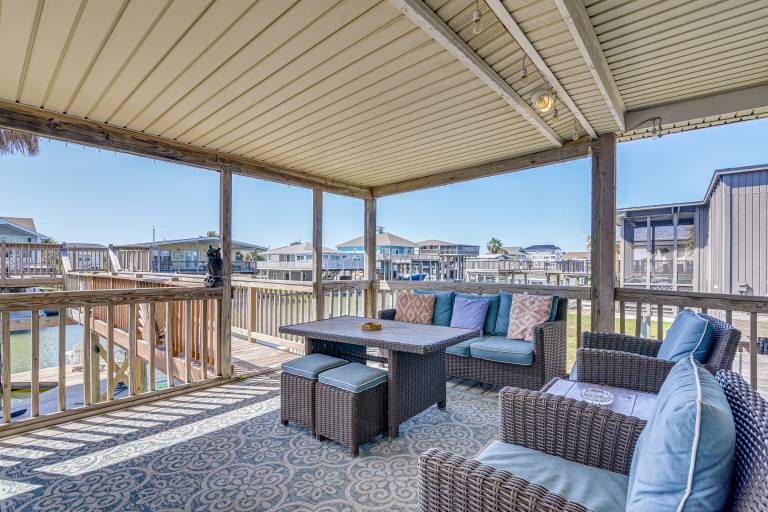 Canal-Front Home w/ Dock, 1 Mi to Sea Isle Beach! in Galveston, TX