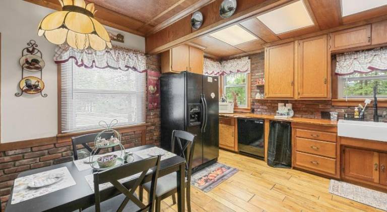 Bear Necessities - Lake Adjacent, Pool Table, Dog Run, Water Views — photo 4