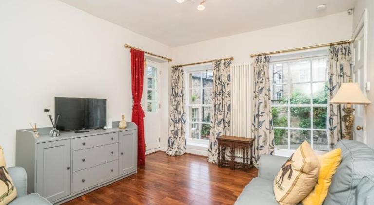 Beautiful vacation home | Near Edinburgh Castle | Pets allowed — photo 2