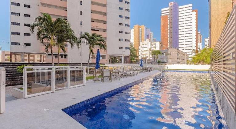 Rental apartment with pool & hot tub in Fortaleza