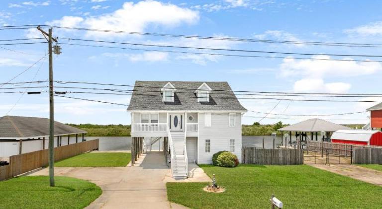 Vacation home with 3 rooms for 14 persons in Slidell, LA