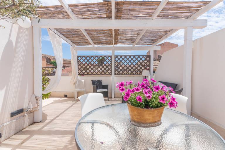 Vacation home with terrace, barbecue & fast internet | City view | Perfect for remote work | Pets allowed in Syracuse