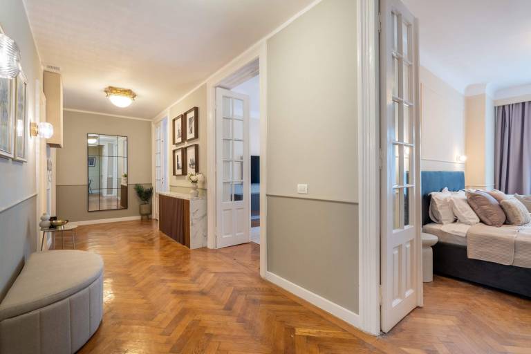 Apartment Piata Romana