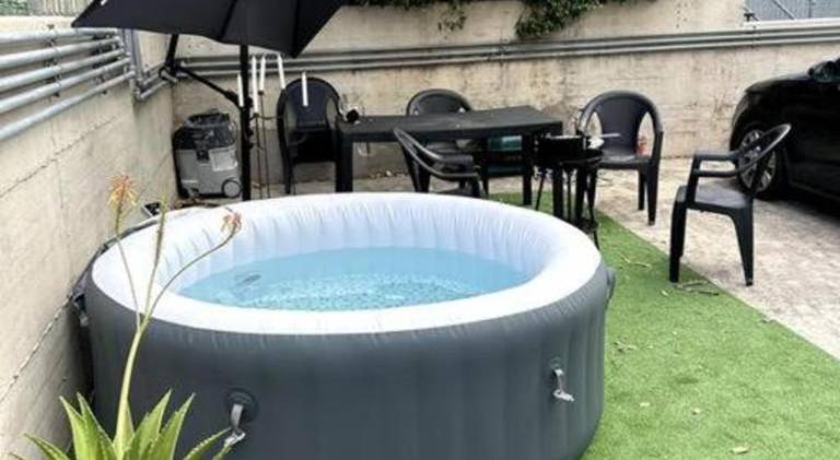 Holiday apartment with jacuzzi in Fano