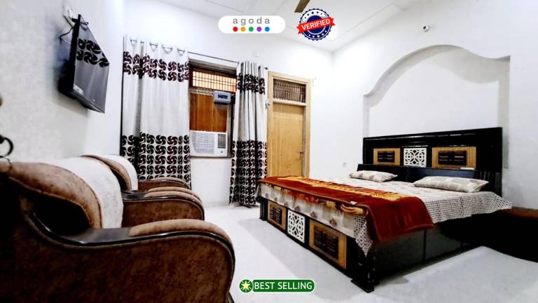 Lord Krishna Home Stay Mathura in Agra