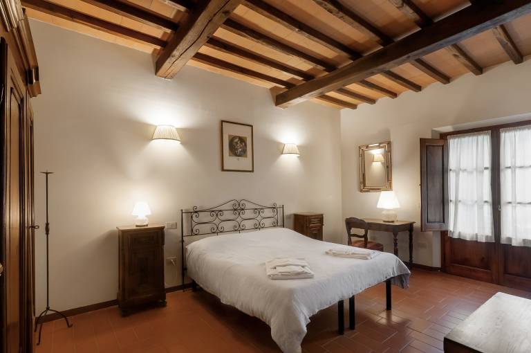 Tenuta Branca – Magione Apartment with Pool for 6 Guests in Chianti in Cascia