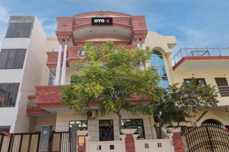 Hotel O OM RESIDENCY
