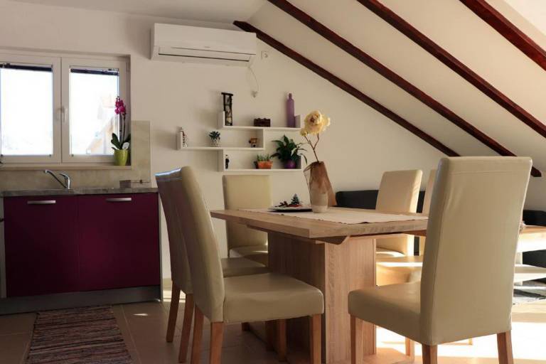 Fully equipped pleasant apartment with barbecue & terrace | Sea view | Pets are welcome — photo 4