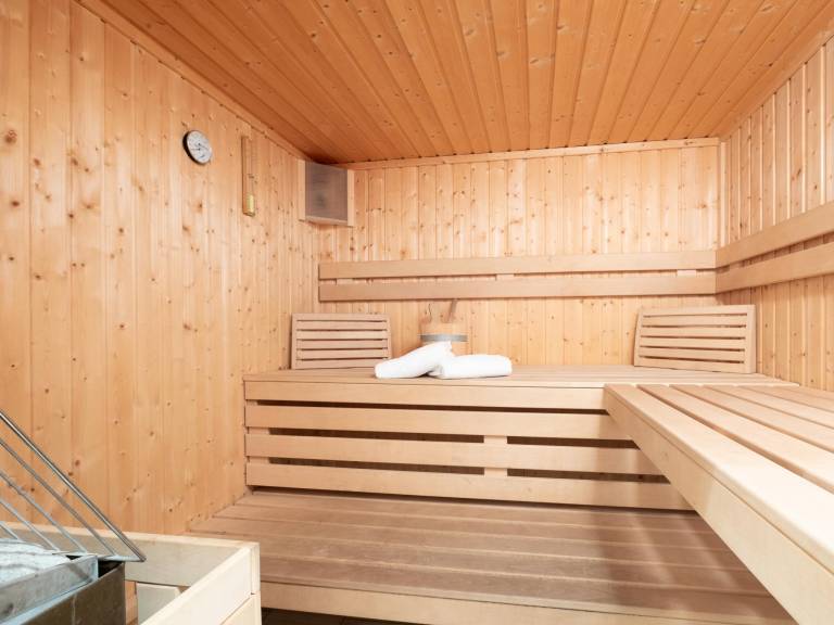 Group chalet with sauna, fireplace and barbecue — photo 4