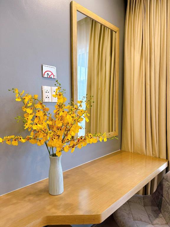 Villa with terrace, yard & pool | Pets are welcome in Ha Long