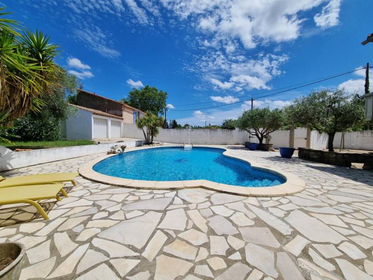 Cozy villa with a private pool and a terrace — photo 3