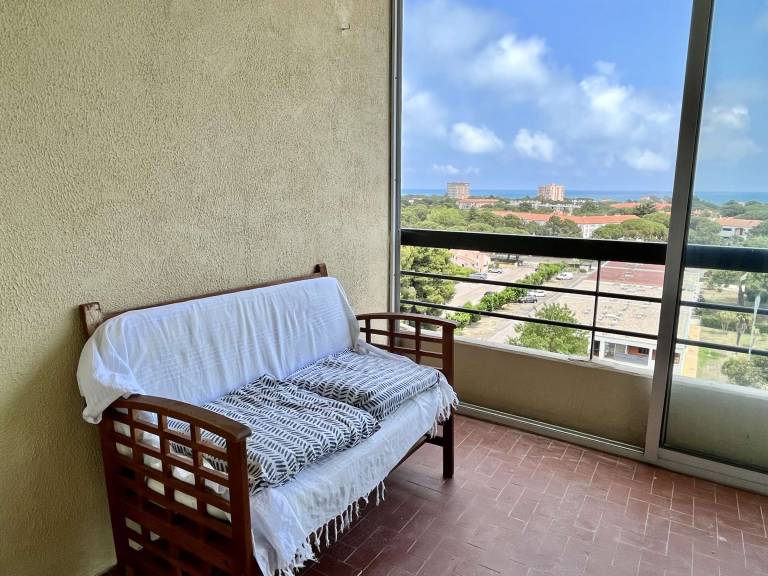 Studio cabin for 4, 500m from the sea with TV, DW, WM, pets allowed — photo 4