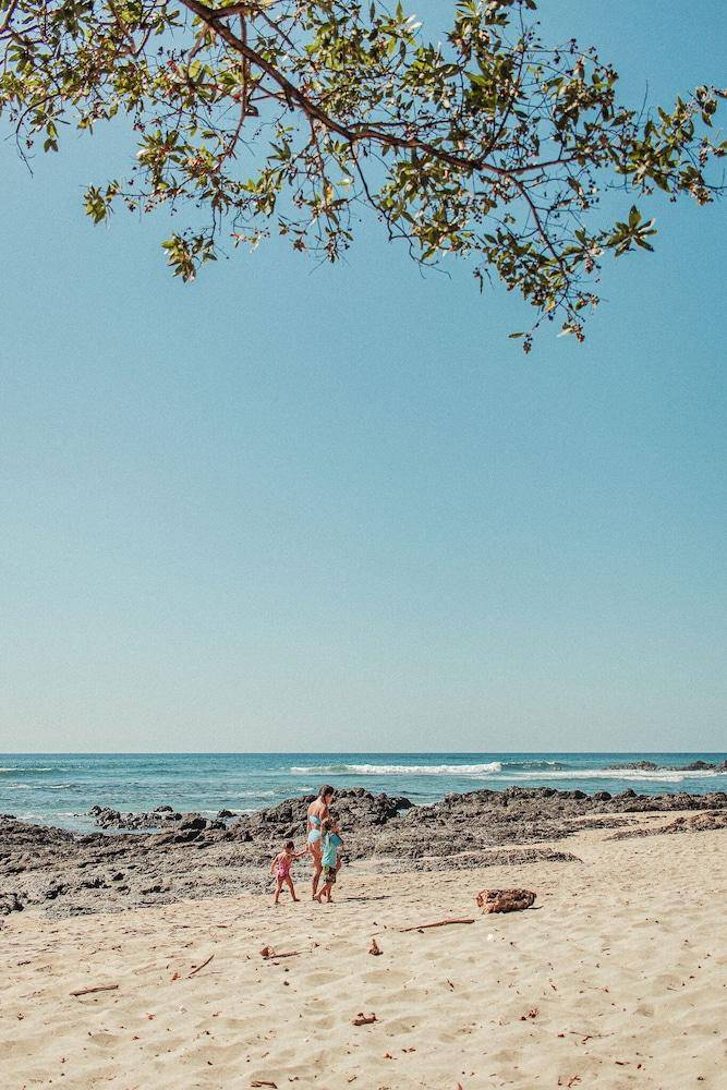 Zulu Surf Hotel in Tamarindo