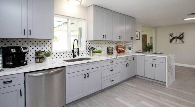 House with 4 rooms for 12 persons — photo 4
