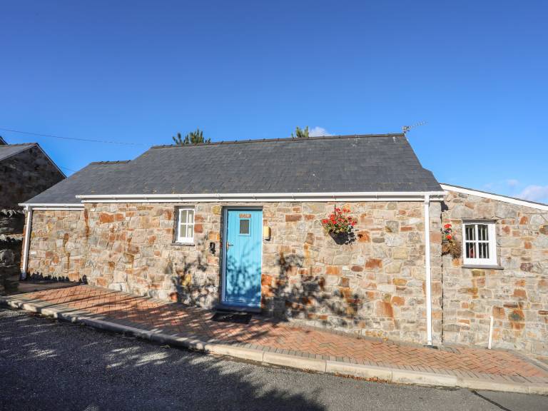 Cottage with garden | Beach view — photo 2