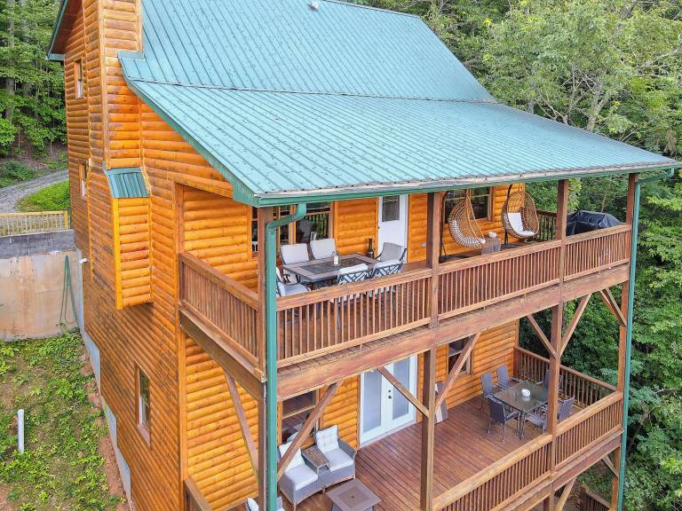 Cabin Clayton
