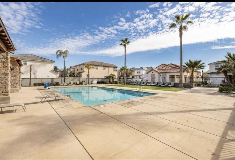 House  Clovis