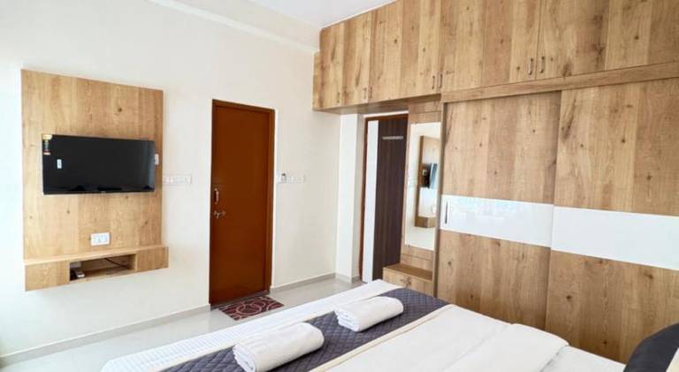 Sai Grand Villa Hotel Near Bangalore Airport