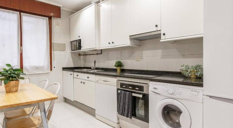 Lovely holiday apartment | Next to Azkuna Zentroa | Dogs allowed — photo 4
