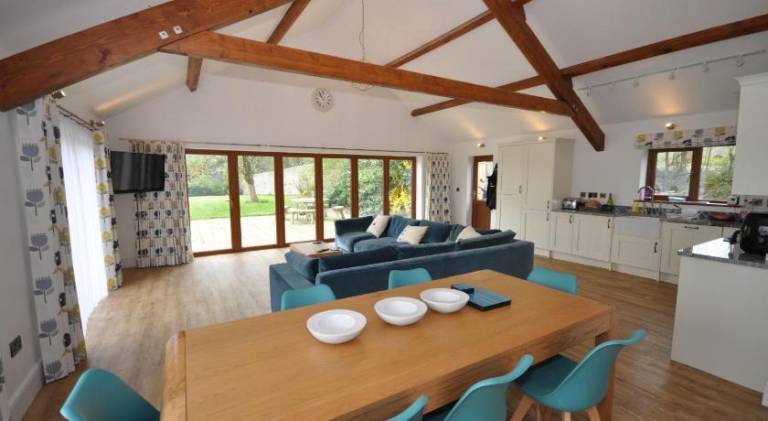 Beautiful house with pool & hot tub | Dogs allowed — photo 3