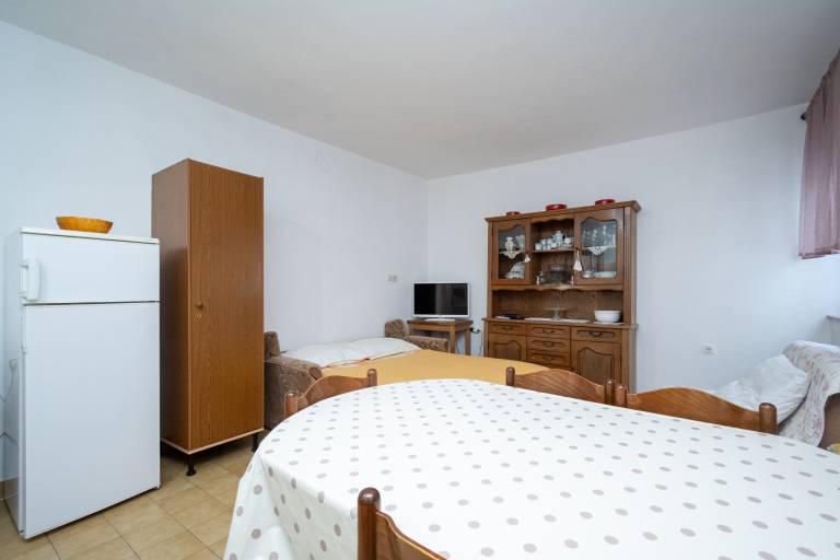 One bedroom apartment near beach Metajna (Pag) (A-6395-b) — photo 4
