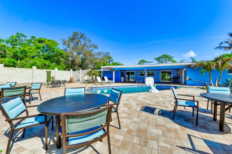 2 Private Pools! 2-Acre Retreat Near Dtwn Sarasota — photo 2