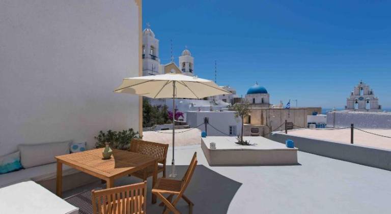 Villa with private pool, patio & yard | Suitable for remote work | Pet-friendly — photo 3