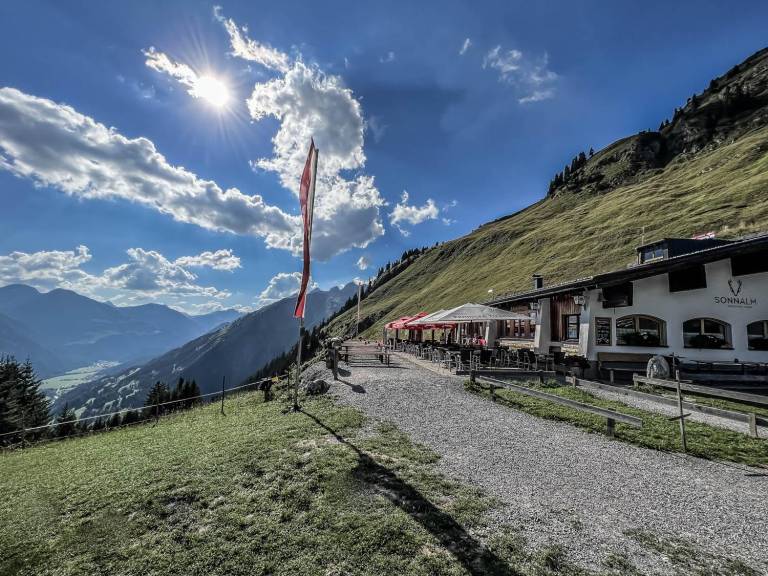 Ferienwohnung mit Hund in Gemeinde Bach, Holzgau für max. 6 Personen Ferienwohnung mit Hund in Gemeinde Bach, Holzgau für max. 6 Personen