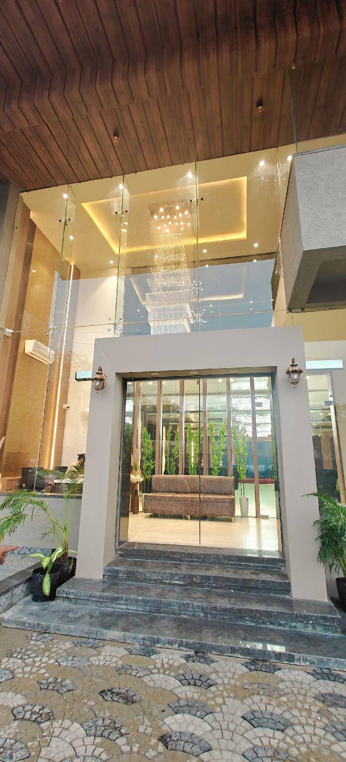 Hotel Tarun Palace Bhopal