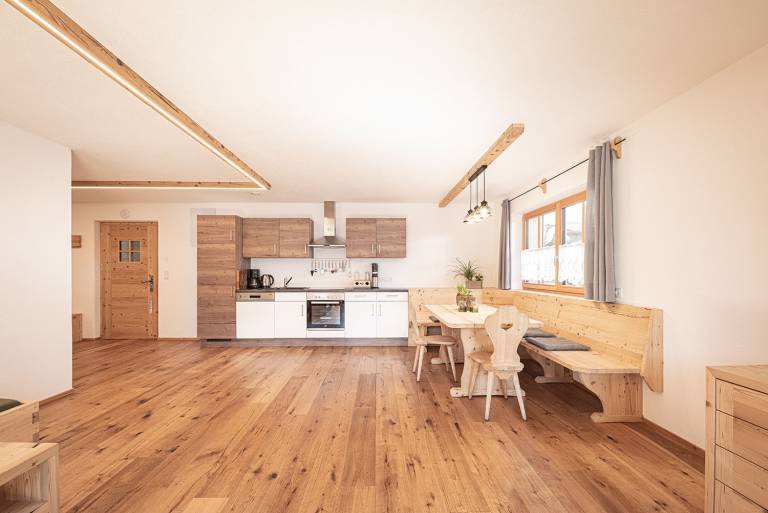 Holiday Apartment "Kofler Zw Den Wänden Apt Zirm" with Mountain View, Shared Garden & Wi-Fi — photo 3