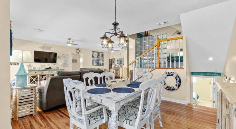 Seaside Serenity Direct Oceanfront — photo 3