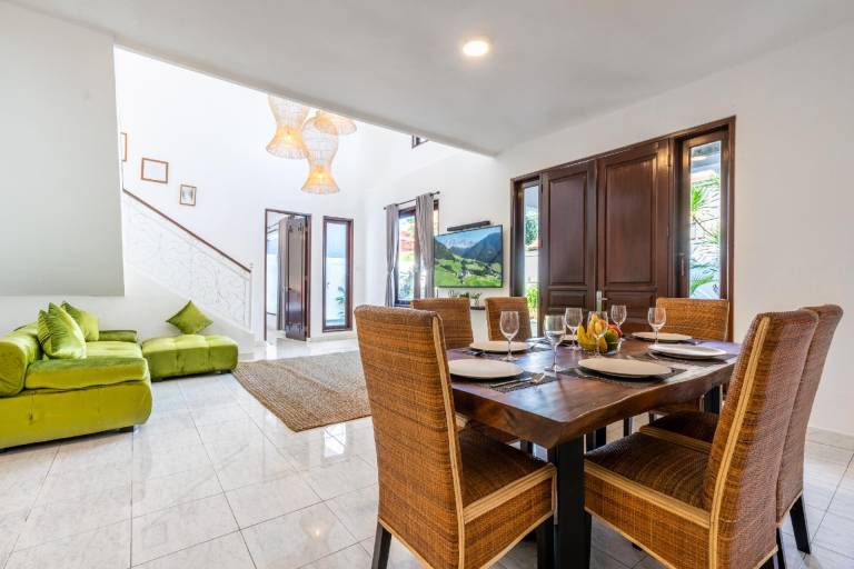Villa with terrace & private pool — photo 3