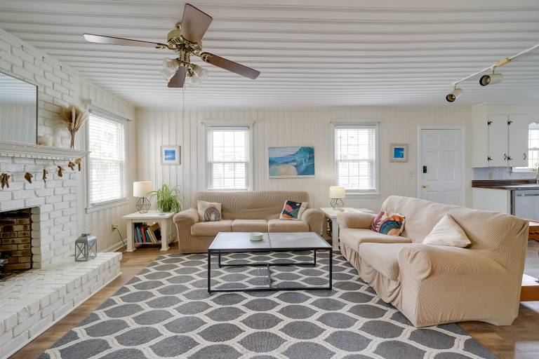 Carolina Beach Home w/ Private Deck: Walk to Shore — photo 5
