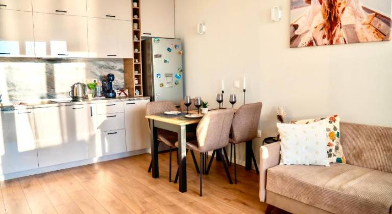 Apartment with hot tub, pool & garden | Beach nearby | Pets allowed — photo 5