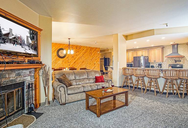 Condo Snowshoe