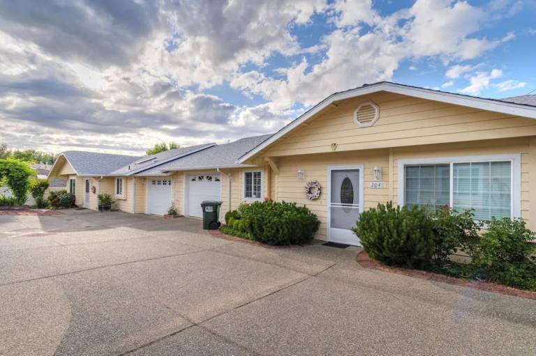 House  Grants Pass