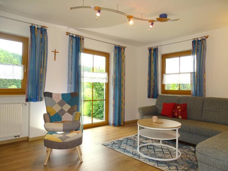 Family-friendly holiday apartment with pool, patio & yard | Garden view | Pet-friendly — photo 2
