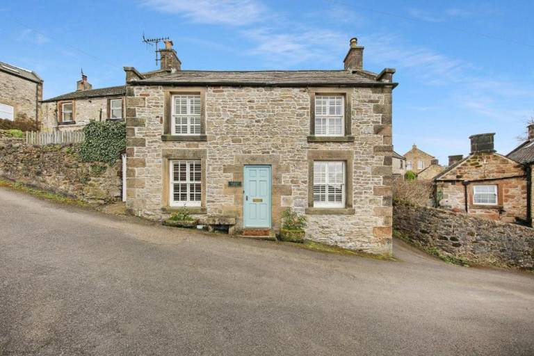 House  Winster
