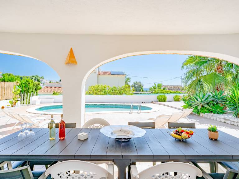 Fully equipped house with yard, terrace & private pool | Beach nearby | Good for workation | Pets allowed — photo 2