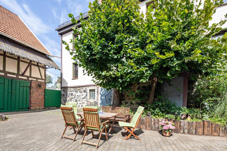 Beautiful apartment with yard | Garden view | Pet-friendly — photo 2