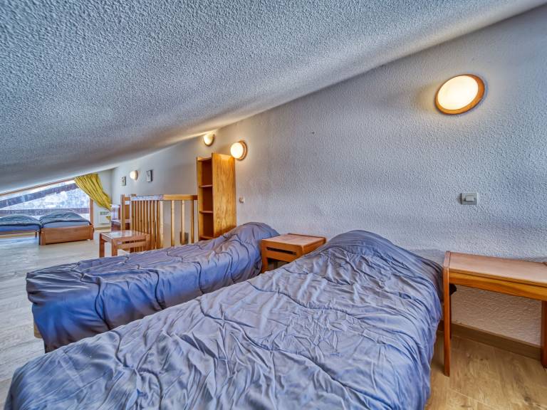 Apartment | Mountain view | Ski nearby | Pets are welcome — photo 4