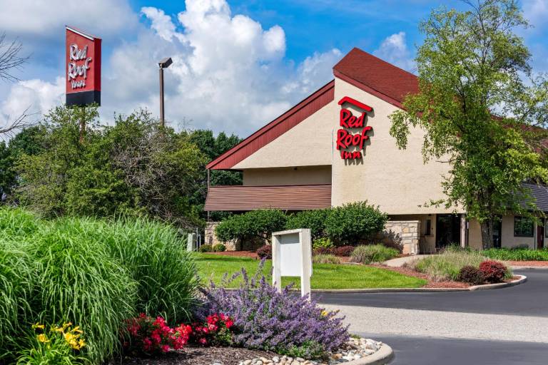 Red Roof Inn Indianapolis North - College Park in Marion, IN