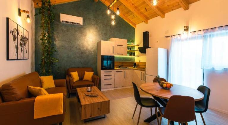 Apartment with hot tub in Novalja